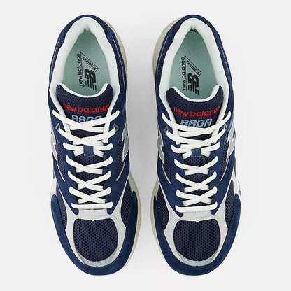 880R BLEU