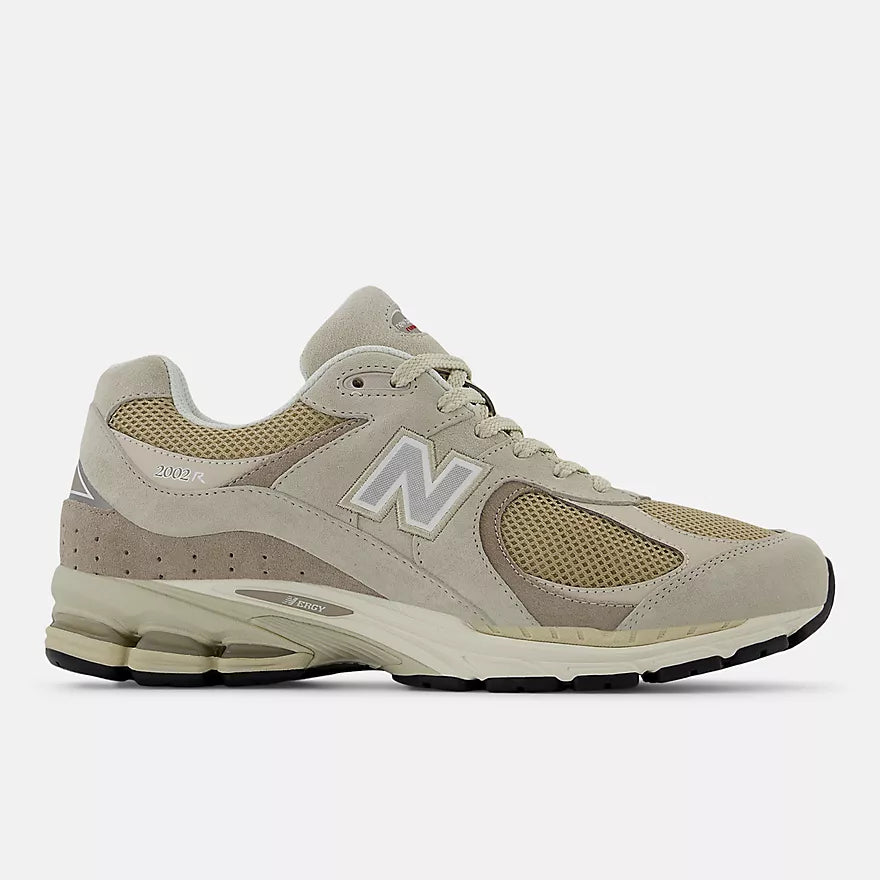 NB 2002 RB